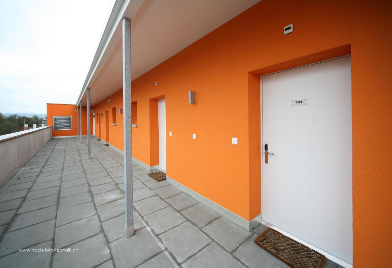 Motel Fehraltorf Uster Exterior photo